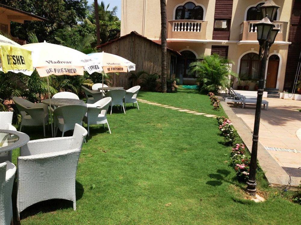 Sukhmantra resort y Spa Candolim Exterior foto